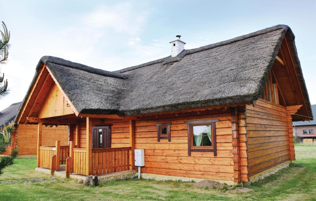 3 Bedroom Cozy Home In Mscice Podamirowo Extérieur photo